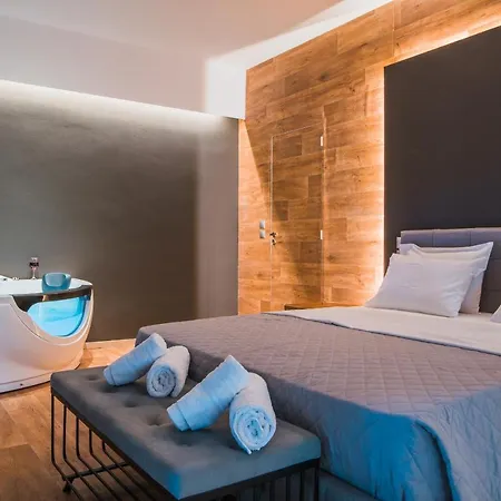 Noho Boutique , Premium Living Lazeon 7 דירה *
