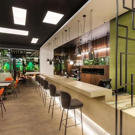 Hotel Ivis 4 Boutique 4*