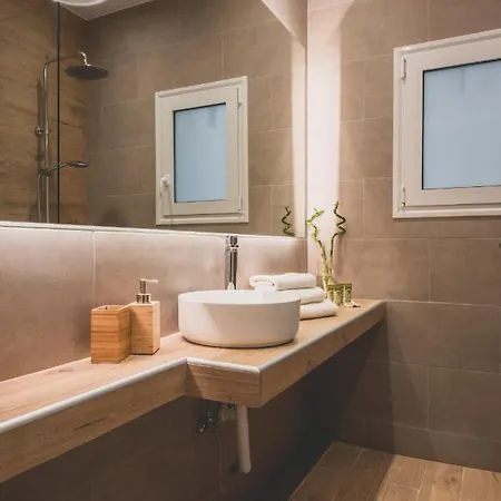 90m2 Luxury In The Heart Of - Living Stone Sunstone *