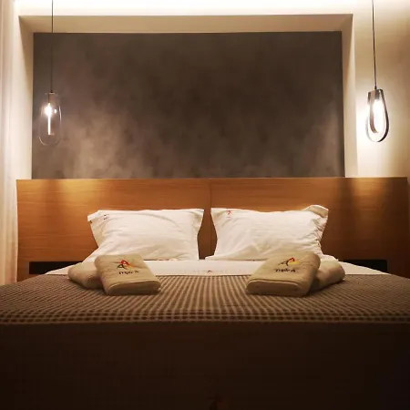 Triple A - Prime Location - Between Monastiraki & Syntagma Square-free Parking! Aparthotel Athens