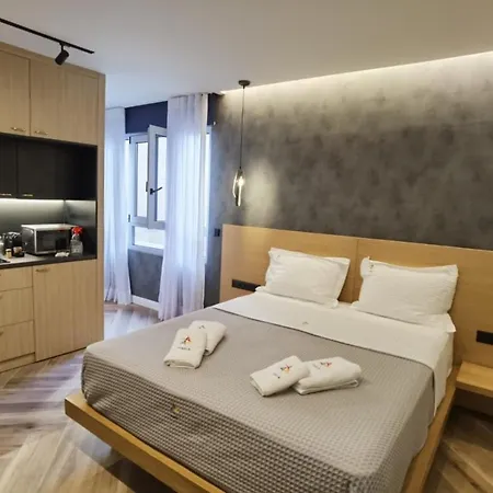 Triple A - Prime Location - Between Monastiraki & Syntagma Square-free Parking! Aparthotel