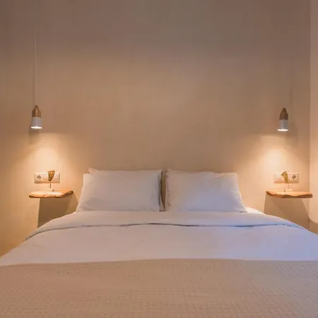 Luxury With Acropolis View Terrace And Jacuzzi In The Heart Of - Living Stone Azurite Athene