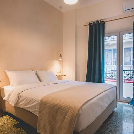 Luxury With Acropolis View Terrace And Jacuzzi In The Heart Of - Living Stone Azurite