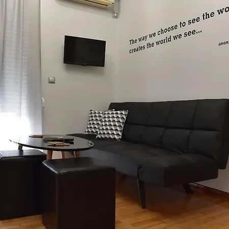 Venia Luxury * אתונה