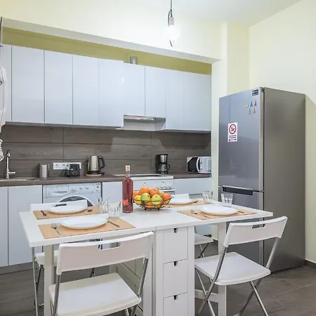 Superb Acropolis View 3bd In Historical Center Apartment *