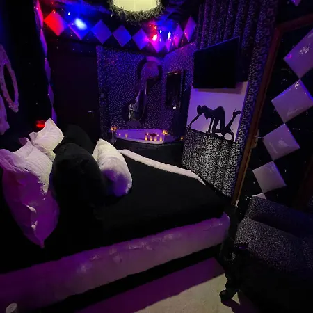 Motel para Casais Priamos Erato