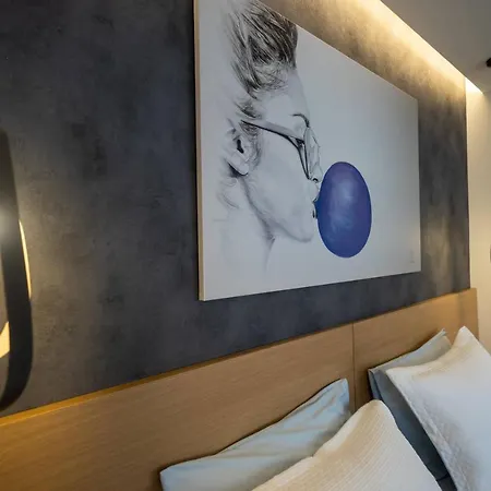 Triple A - Prime Location - Between Monastiraki & Syntagma Square-free Parking! *