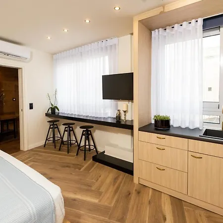 Triple A - Prime Location - Between Monastiraki & Syntagma Square-free Parking! Athens