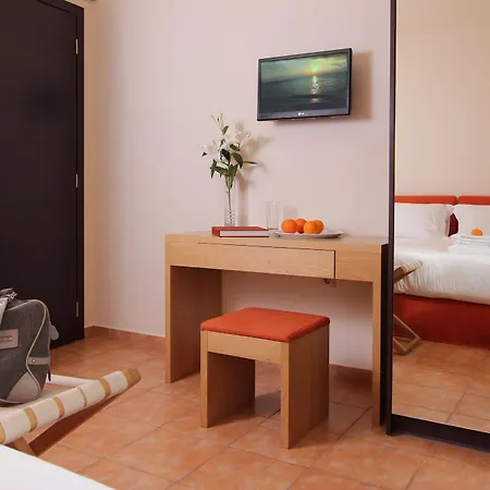White Lotus Hotell 4*