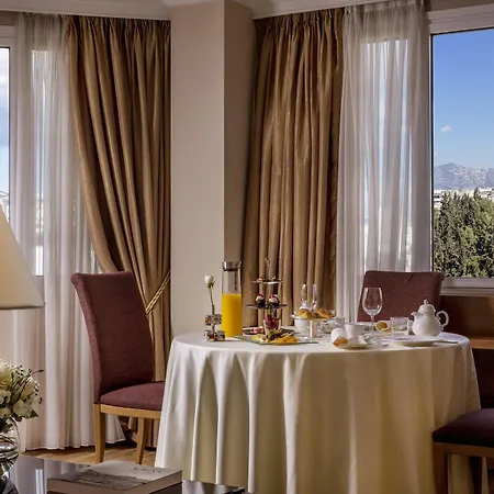 Otel Divani Caravel