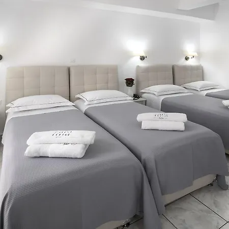 Carolina Since 1934 Hotel Atene
