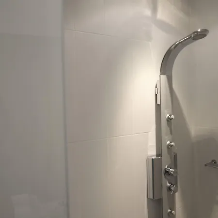 Hotell Lotus Aten