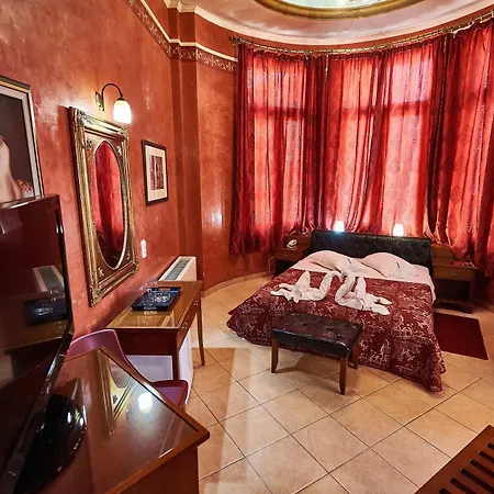 Hotel Exis 2*