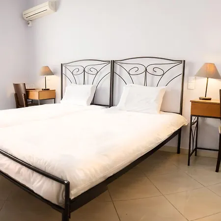 Kimon Hotel *