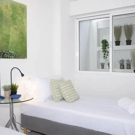 Apartment Vouliagmeni's Secret Garden Near The Sea
