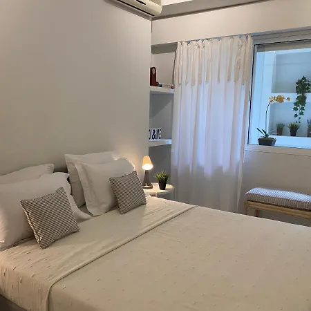 Vouliagmeni's Secret Garden Near The Sea Apartment *