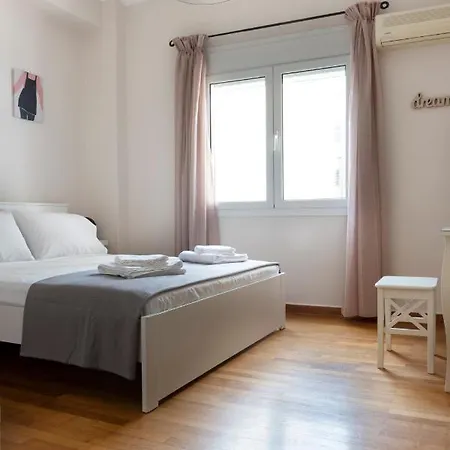 Spacious Flat In The Heart Of Athens! * Athens