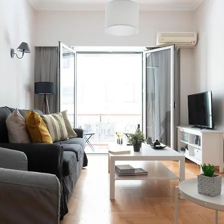 Spacious Flat In The Heart Of Athens! Apartment