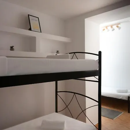 Hostal Dioskouros