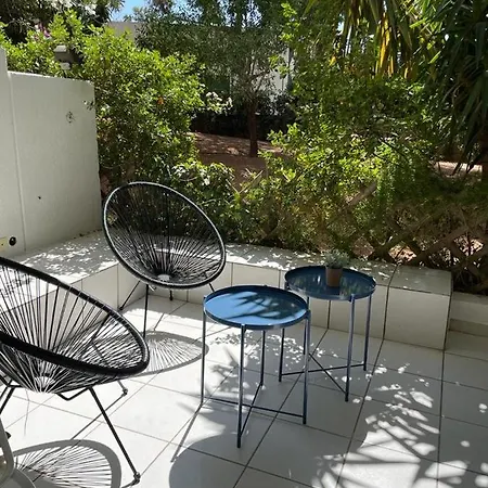 Apartment Vouliagmeni's Secret Garden Near The Sea Athens