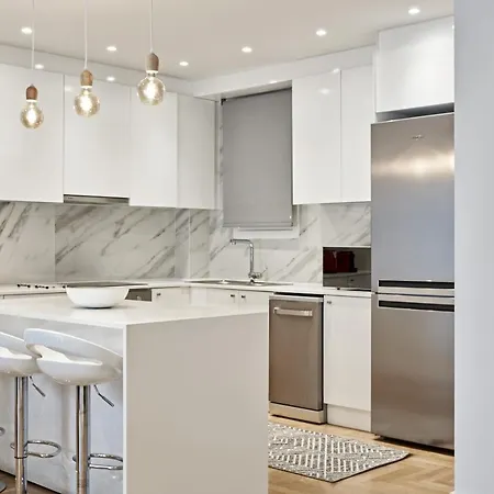 Apartment Spacious 2bd In Prime Location Next To Divani *