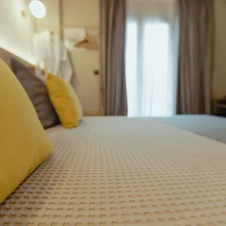Metis Urbane Living Spaces 3* Atenas