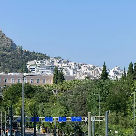 Apartment Lush Sapphire Steps From Acropolis & Plaka!