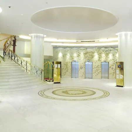 Hotel Titania 4*