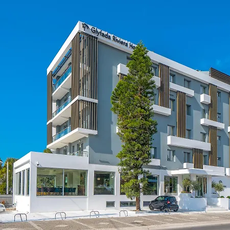 Riviera 5*