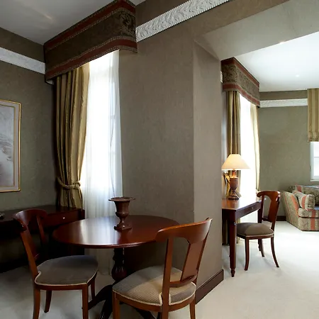 The Kefalari 4* Atenas