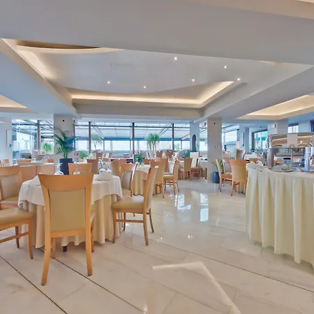 Palace Glyfada 4*