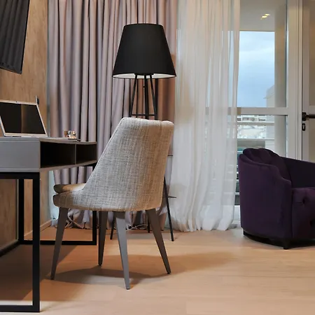 Hotel Athenaeum Grand 4*
