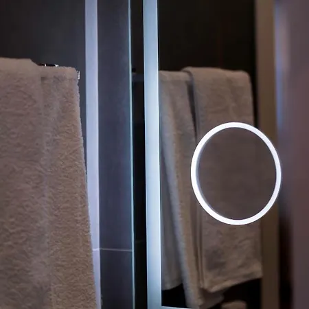 Athensthea Alpha Luxury Penthouse In Omonia 아파트 *