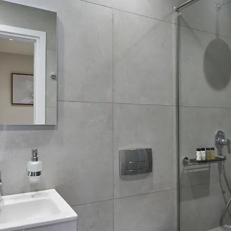Hestia - Asklipiou 61 *