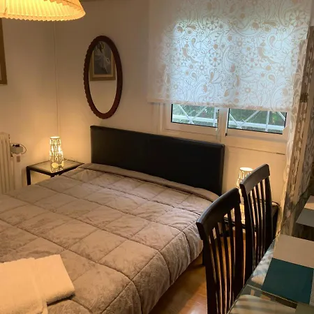 Apartment Awesome 3' From Metro