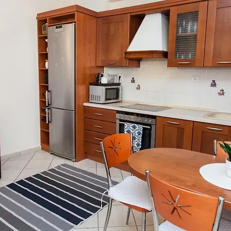 Apartment Lovely In Peristeri