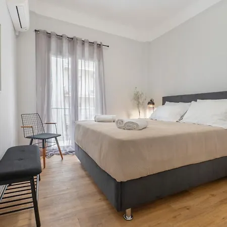 Luxury 2 Bdroom Apt- Megaro Mousikis