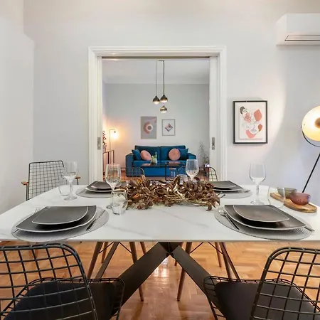 Luxury 2 Bdroom Apt- Megaro Mousikis Διαμέρισμα