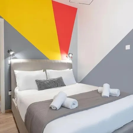 The Hostmaster Hollywood Space Apartment Athens