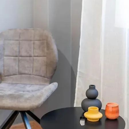 Apartment The Hostmaster Hollywood Space *