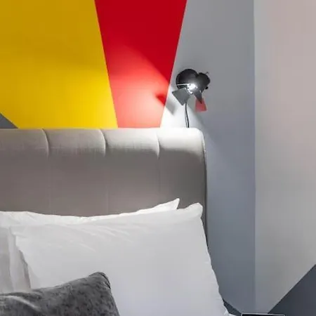 Apartment The Hostmaster Hollywood Space *