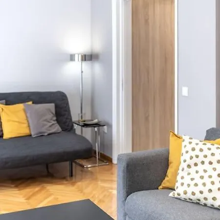 The Hostmaster Cosmopolitan Downtown Scent Appartement *