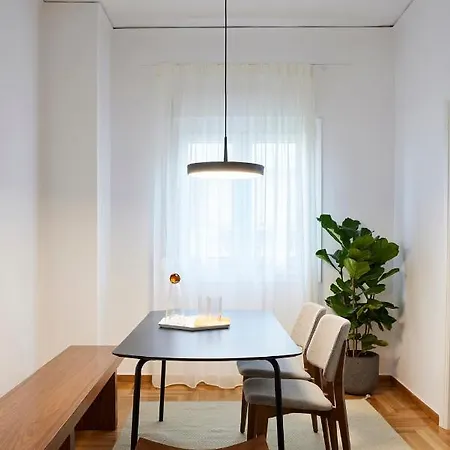 아파트 Mandra Living-kolonaki