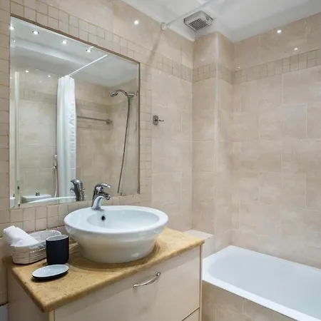 Beautiful 1st Floor In Marousi *