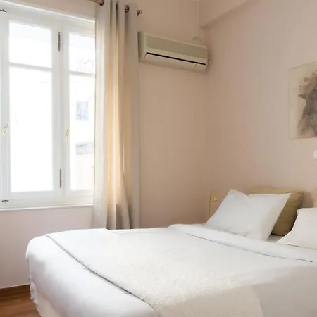 Appartement Hadrians Den In Heart Of Plaka By Jj Hospitality