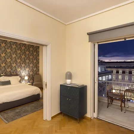 Valaoritou 6os - An Aristocratic 1 Bedroom In The Hear * Atina