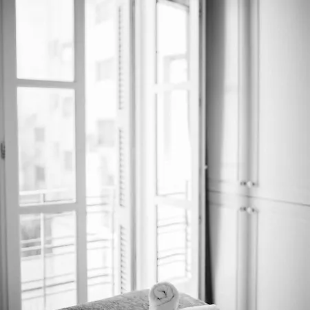 ホテル Neapolis 1897 Boutique Luxury アテネ
