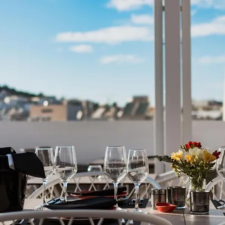 Acropolis Select Hotel