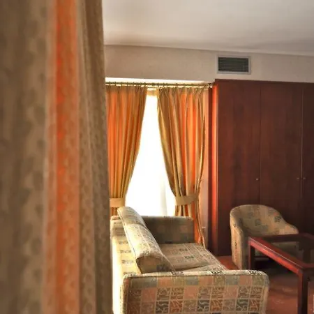Oscar Hotel 3*
