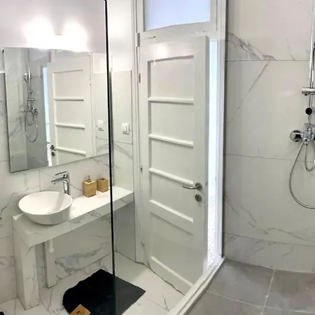 Modern 3br Maisonette With Garden 10 Min From Acropolis Apartment *